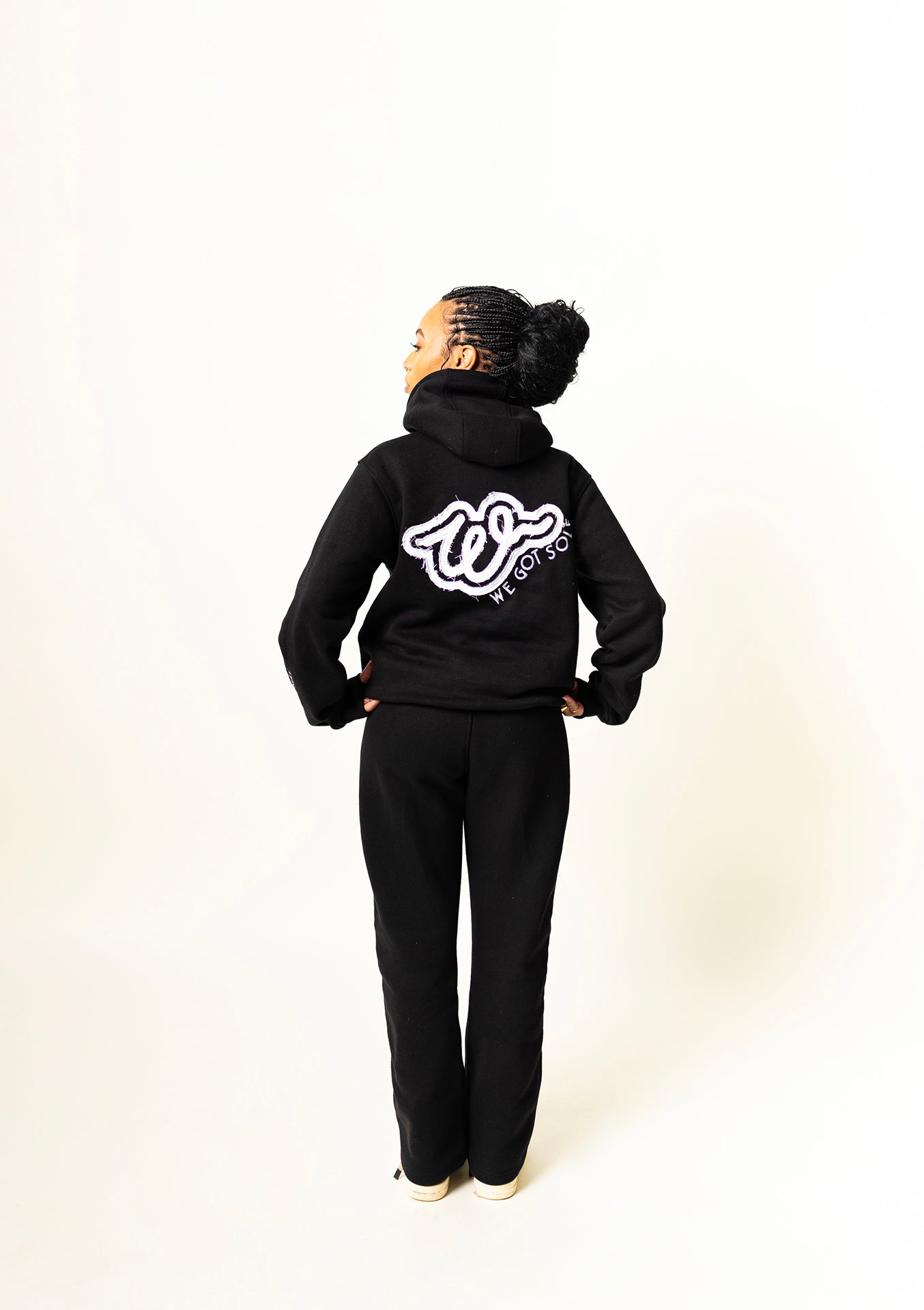 How Streetwear is Empowering Confidence and Creativity in Fashion